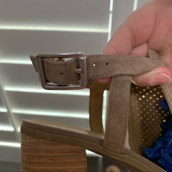 Franco Sarto Harlet 2 perforated leather sandal size 7.5 - Picture 13 of 14